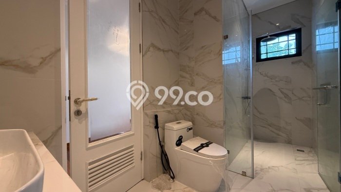 Hunian Elit LB 670m2 Siap Huni Desain Elegan di Fatmawati, Jakarta Selatan Hunian Elit LB 670m2 Siap Huni Desain Elegan di Fatmawati, Jakarta Selatan