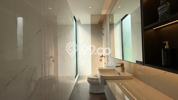 Rumah Luxury Modern Siap Huni di Senopati Jakarta Selatan Rumah Luxury Modern Siap Huni di Senopati Jakarta Selatan