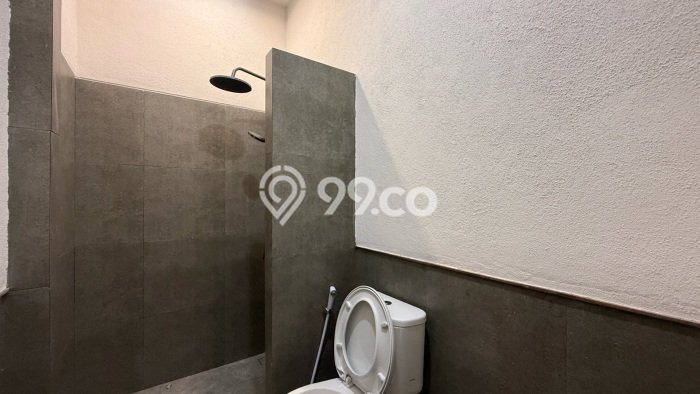 Rumah Modern 4 KT di Pejaten Jakarta Selatan Semi Furnished Rumah Modern 4 KT di Pejaten Jakarta Selatan Semi Furnished