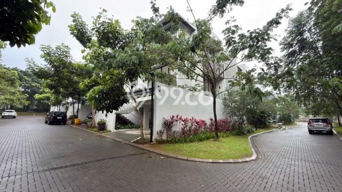 Hunian Elit LB 265m2 Siap Pakai Desain Elegan di Lebak Bulus, Jakarta Selatan Hunian Elit LB 265m2 Siap Pakai Desain Elegan di Lebak Bulus, Jakarta Selatan