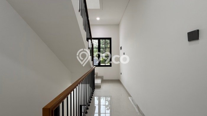 For Sale! Luxury House LT 87m2 Desain Modern di Kalibata For Sale! Luxury House LT 87m2 Desain Modern di Kalibata