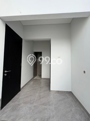 Rumah Luas Asri 3 KT Siap Pakai di Cinere Jakarta Selatan Rumah Luas Asri 3 KT Siap Pakai di Cinere Jakarta Selatan