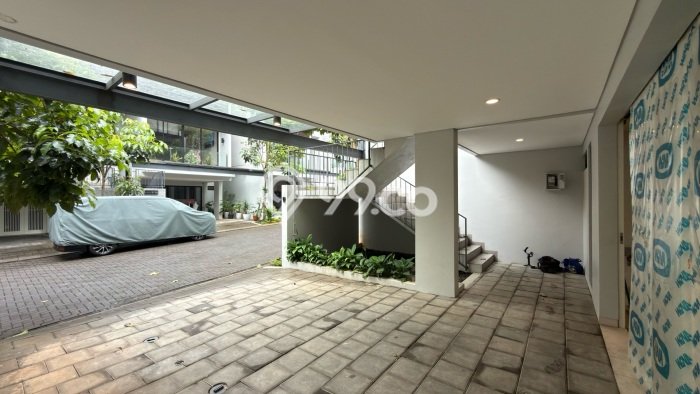 Hunian Elit LB 265m2 Siap Pakai Desain Elegan di Lebak Bulus, Jakarta Selatan Hunian Elit LB 265m2 Siap Pakai Desain Elegan di Lebak Bulus, Jakarta Selatan