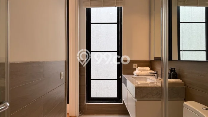 Jual Rumah Luas Megah Dengan View Eksklusif di Pondok Indah, Jakarta Selatan Jual Rumah Luas Megah Dengan View Eksklusif di Pondok Indah, Jakarta Selatan