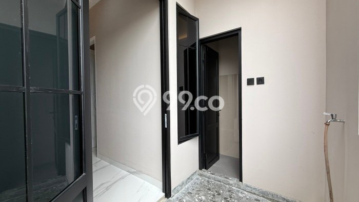 Dijual Rumah Strategis Bagus Punya 4 KT di Jagakarsa Jakarta Selatan SHM Dijual Rumah Strategis Bagus Punya 4 KT di Jagakarsa Jakarta Selatan SHM