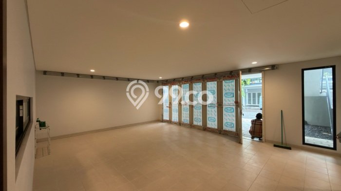 Hunian Elit LB 265m2 Siap Pakai Desain Elegan di Lebak Bulus, Jakarta Selatan Hunian Elit LB 265m2 Siap Pakai Desain Elegan di Lebak Bulus, Jakarta Selatan