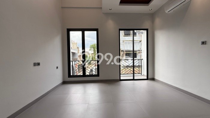 Siap Huni Rumah Mewah 4 Kamar di Jagakarsa Dekat ke Mana Saja Siap Huni Rumah Mewah 4 Kamar di Jagakarsa Dekat ke Mana Saja