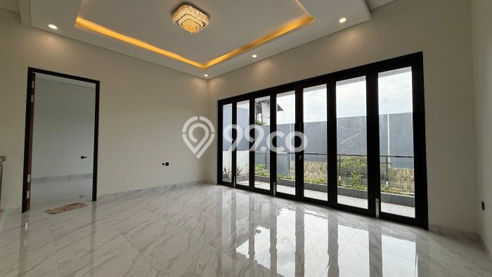 Dijual Rumah Luas Megah Dengan View Eksklusif di Pejaten, Jakarta Selatan Dijual Rumah Luas Megah Dengan View Eksklusif di Pejaten, Jakarta Selatan