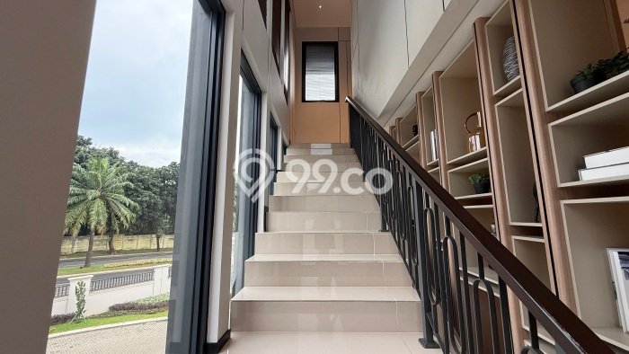 Jual Rumah Mewah Elegan Dengan View Eksklusif di Cibubur, Bekasi Jual Rumah Mewah Elegan Dengan View Eksklusif di Cibubur, Bekasi