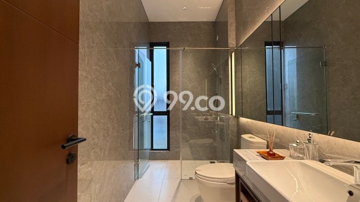 For Sale! Luxury House LT 390m2 Desain Elegan di Cibubur For Sale! Luxury House LT 390m2 Desain Elegan di Cibubur