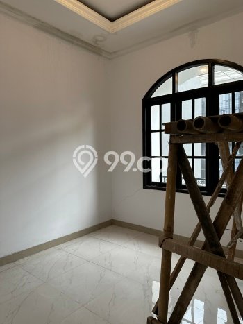 Dijual Rumah 4 Kamar Lokasi Ideal Nyaman dan Strategis di Jagakarsa Dijual Rumah 4 Kamar Lokasi Ideal Nyaman dan Strategis di Jagakarsa