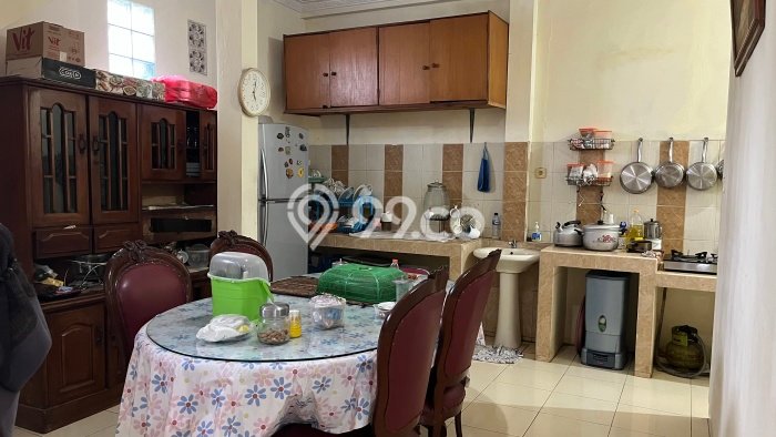 Hunian Cantik Modern Lb 180m2 di Pamulang, Tangerang Selatan Hunian Cantik Modern Lb 180m2 di Pamulang, Tangerang Selatan