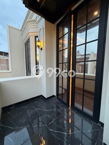 Siap Huni Rumah Mewah 5 Kamar di Jagakarsa Dekat ke Mana Saja Siap Huni Rumah Mewah 5 Kamar di Jagakarsa Dekat ke Mana Saja