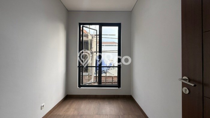 Jual Rumah Bagus Siap Huni LB 64m2 di Cilandak, Jakarta Selatan Jual Rumah Bagus Siap Huni LB 64m2 di Cilandak, Jakarta Selatan