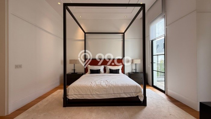 Jual Rumah Luas Elegan Dengan View Eksklusif di Pondok Indah, Jakarta Selatan Jual Rumah Luas Elegan Dengan View Eksklusif di Pondok Indah, Jakarta Selatan