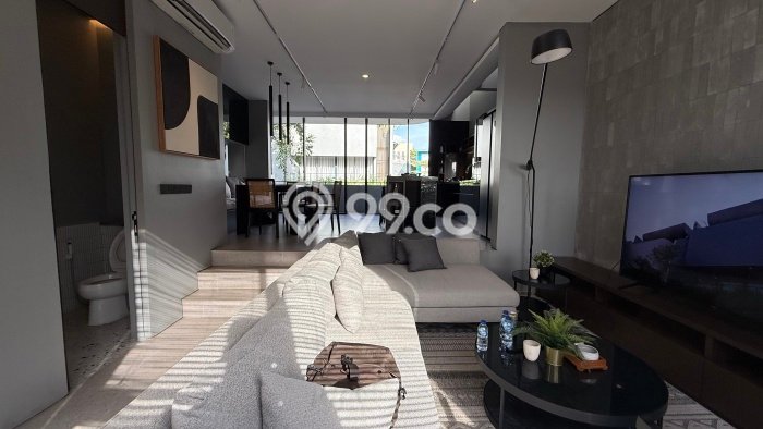 Dijual Rumah Luas Megah Dengan View Eksklusif di Lebak Bulus, Jakarta Selatan Dijual Rumah Luas Megah Dengan View Eksklusif di Lebak Bulus, Jakarta Selatan