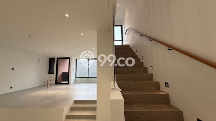 For Sale! Luxury House LT 125m2 Desain Elegan di Ampera For Sale! Luxury House LT 125m2 Desain Elegan di Ampera