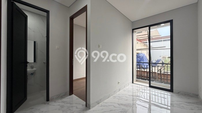 Jual Rumah Bagus Siap Huni LB 64m2 di Cilandak, Jakarta Selatan Jual Rumah Bagus Siap Huni LB 64m2 di Cilandak, Jakarta Selatan