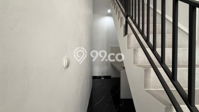 Rumah Modern Minimalis 3 KT Siap Huni di Jagakarsa Rumah Modern Minimalis 3 KT Siap Huni di Jagakarsa