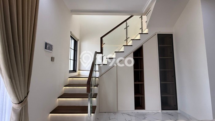Rumah Minimalis 3 KT di Cirendeu Jakarta Selatan Semi Furnished Rumah Minimalis 3 KT di Cirendeu Jakarta Selatan Semi Furnished