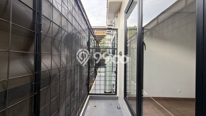 Jual Rumah Bagus Siap Huni LB 64m2 di Cilandak, Jakarta Selatan Jual Rumah Bagus Siap Huni LB 64m2 di Cilandak, Jakarta Selatan