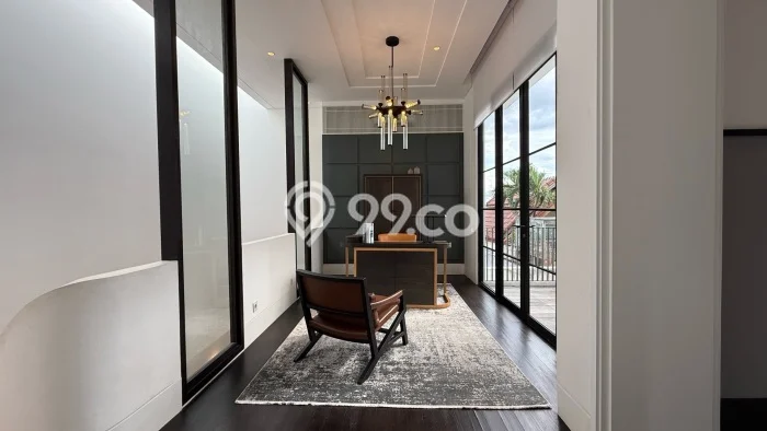Jual Rumah Luas Megah Dengan View Eksklusif di Pondok Indah, Jakarta Selatan Jual Rumah Luas Megah Dengan View Eksklusif di Pondok Indah, Jakarta Selatan