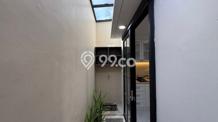Rumah Luxury Modern Siap Huni di Mampang Jakarta Selatan Rumah Luxury Modern Siap Huni di Mampang Jakarta Selatan
