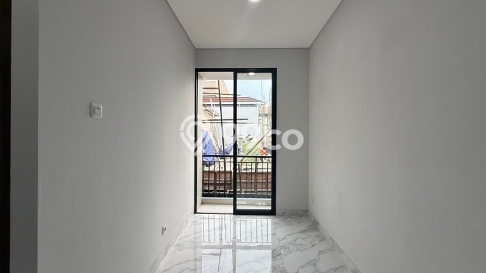 Jual Rumah Bagus Siap Huni LB 64m2 di Cilandak, Jakarta Selatan Jual Rumah Bagus Siap Huni LB 64m2 di Cilandak, Jakarta Selatan