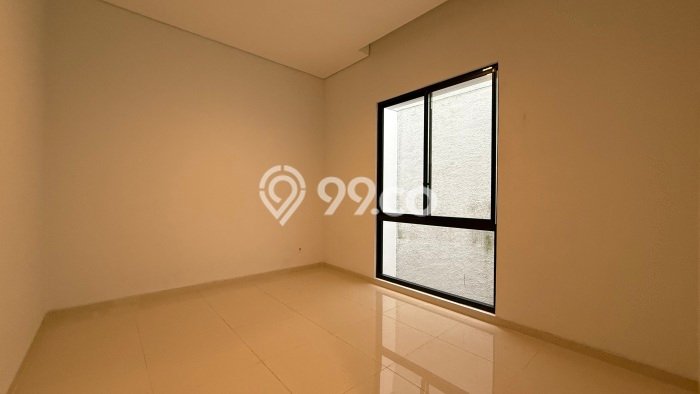 Rumah Elit Modern Tanpa Renovasi di Lebak Bulus Jakarta Selatan Rumah Elit Modern Tanpa Renovasi di Lebak Bulus Jakarta Selatan