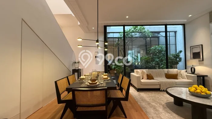 Jual Rumah Luas Megah Dengan View Eksklusif di Pondok Indah, Jakarta Selatan Jual Rumah Luas Megah Dengan View Eksklusif di Pondok Indah, Jakarta Selatan