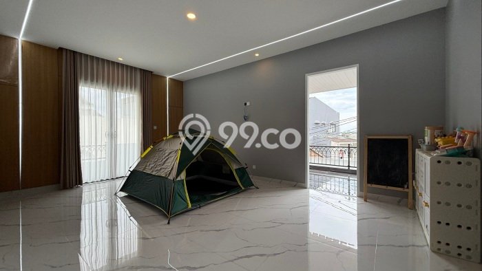 For Sale! Luxury House LT 960m2 Desain Elegan di Pondok Indah For Sale! Luxury House LT 960m2 Desain Elegan di Pondok Indah