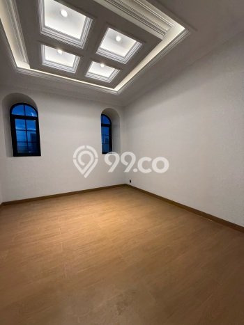 Siap Huni Hunian Elit 5 Kamar di Jagakarsa Dekat ke Mana Pun Siap Huni Hunian Elit 5 Kamar di Jagakarsa Dekat ke Mana Pun
