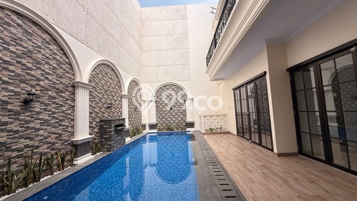 Rumah Elit Modern Tanpa Renovasi di Cipete Jakarta Selatan Rumah Elit Modern Tanpa Renovasi di Cipete Jakarta Selatan