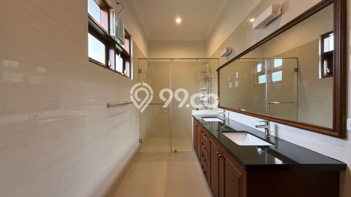 Dijual Rumah Mewah Elegan Dengan View Eksklusif di Lebak Bulus, Jakarta Selatan Dijual Rumah Mewah Elegan Dengan View Eksklusif di Lebak Bulus, Jakarta Selatan