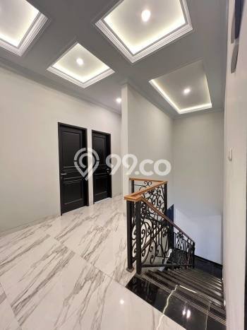 Ready to Use! Luxury House LT 162m2 Desain Elegan di Fatmawati Ready to Use! Luxury House LT 162m2 Desain Elegan di Fatmawati
