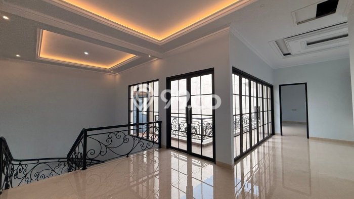 Rumah Elit Modern Tanpa Renovasi di Cipete Jakarta Selatan Rumah Elit Modern Tanpa Renovasi di Cipete Jakarta Selatan