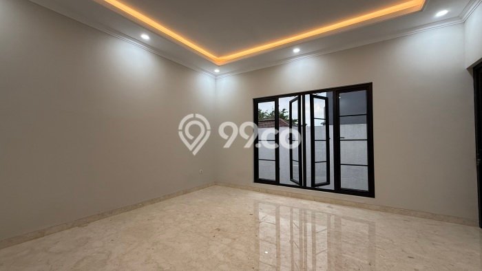 For Sale! Luxury House LT 960m2 Desain Elegan di Pondok Indah For Sale! Luxury House LT 960m2 Desain Elegan di Pondok Indah