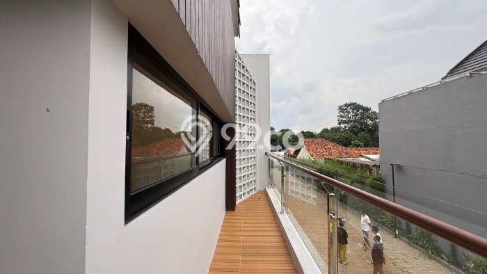 Rumah Modern 3 KT di Pondok Cabe Tangerang Semi Furnished Rumah Modern 3 KT di Pondok Cabe Tangerang Semi Furnished