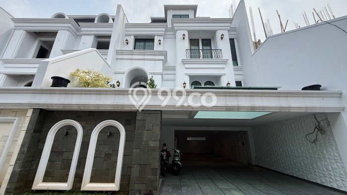 Dijual Rumah Premium dengan Fasilitas Sekitar Komplit di Cilandak, Jakarta Selatan Dijual Rumah Premium dengan Fasilitas Sekitar Komplit di Cilandak, Jakarta Selatan