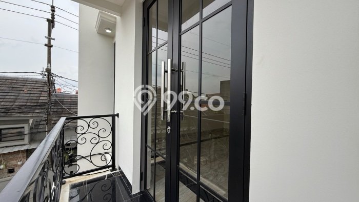 For Sale Rumah 3 Kamar Lokasi Strategis Nyaman dan Strategis di Pancoran Mas For Sale Rumah 3 Kamar Lokasi Strategis Nyaman dan Strategis di Pancoran Mas
