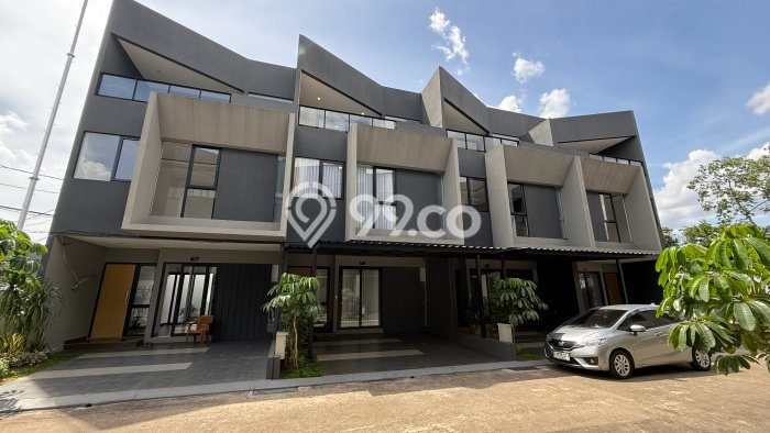 Siap Huni Rumah Mewah 4 Kamar di Jagakarsa Dekat ke Mana Saja Siap Huni Rumah Mewah 4 Kamar di Jagakarsa Dekat ke Mana Saja