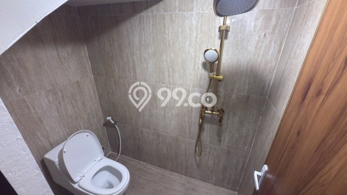For Sale Hunian Rumah Terawat 3 KT di Gading Serpong, Tangerang For Sale Hunian Rumah Terawat 3 KT di Gading Serpong, Tangerang
