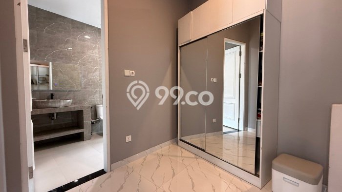 For Sale! Luxury House LT 960m2 Desain Elegan di Pondok Indah For Sale! Luxury House LT 960m2 Desain Elegan di Pondok Indah