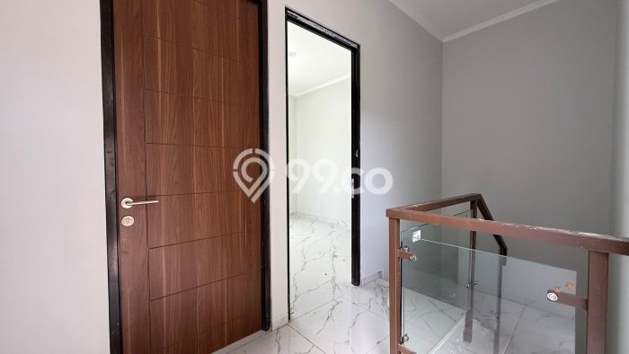 Jual Rumah Eksklusif 3 KT di Cibubur, Jakarta Timur Jual Rumah Eksklusif 3 KT di Cibubur, Jakarta Timur