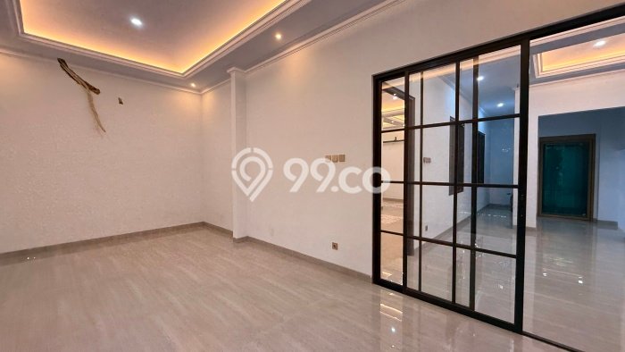Rumah Elit Modern Tanpa Renovasi di Cipete Jakarta Selatan Rumah Elit Modern Tanpa Renovasi di Cipete Jakarta Selatan