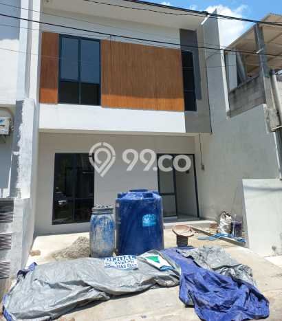 Rumah Modern 4 KT di BSD Tangerang Semi Furnished Rumah Modern 4 KT di BSD Tangerang Semi Furnished
