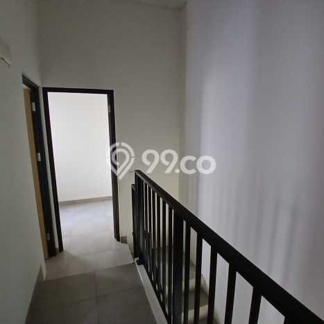 Rumah Minimalis 4 KT di BSD Tangerang Unfurnished Rumah Minimalis 4 KT di BSD Tangerang Unfurnished