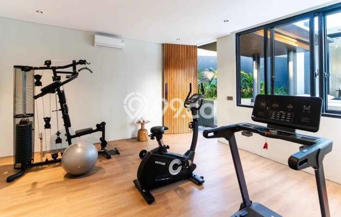 HARGA MENARIK! Vila Kawasan , Luas 655m2m², Lokasi Strategis dengan jalan bagus HARGA MENARIK! Vila Kawasan , Luas 655m2m², Lokasi Strategis dengan jalan bagus