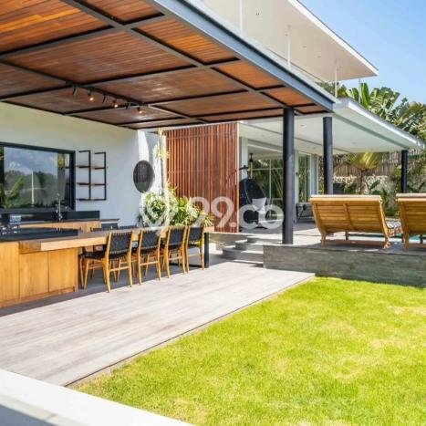 Peluang Investasi! Vila Kawasan , Luas 615m2m², Area Strategis dengan nilai meningkat Peluang Investasi! Vila Kawasan , Luas 615m2m², Area Strategis dengan nilai meningkat