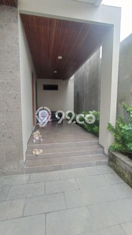 Rumah Luxury Modern Siap Huni di Panjer Denpasar Rumah Luxury Modern Siap Huni di Panjer Denpasar